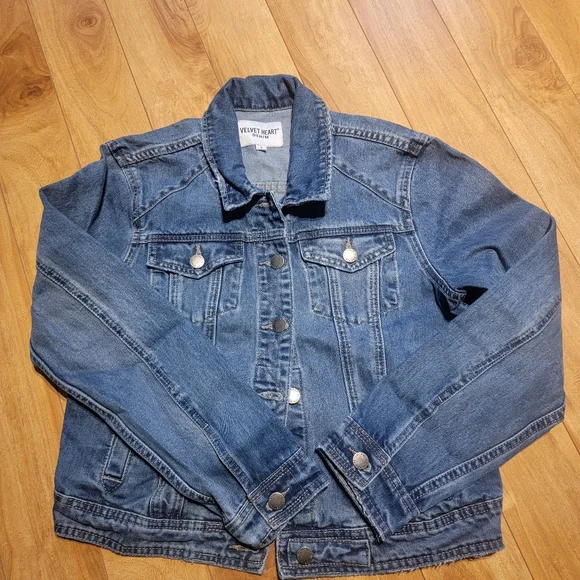 Jean jacket - Picture 1 of 2